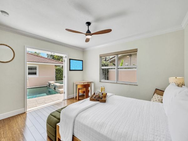 Fort Lauderdale Vacation Rental - Courtyard Pool Home Near Beach